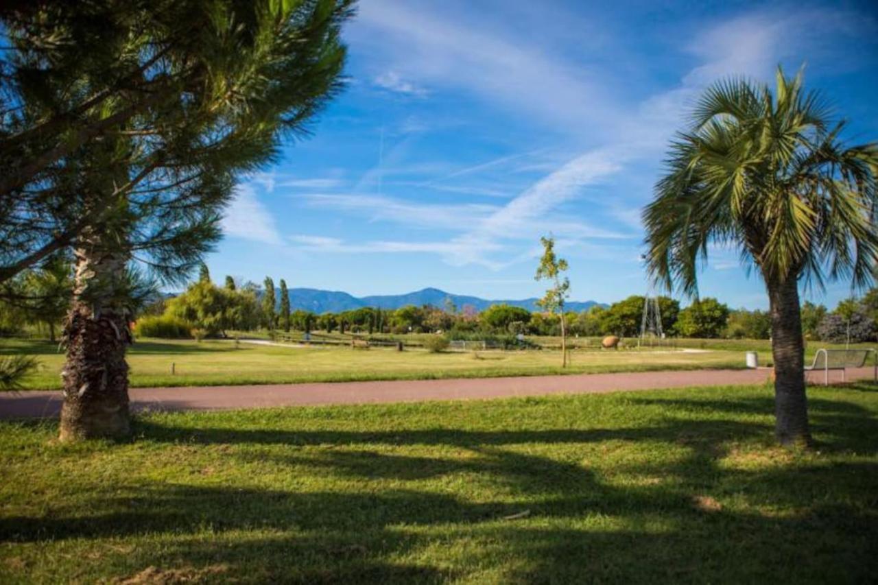 Cyprien Golf View 2 Bedrooms , 900 M From The Appartement